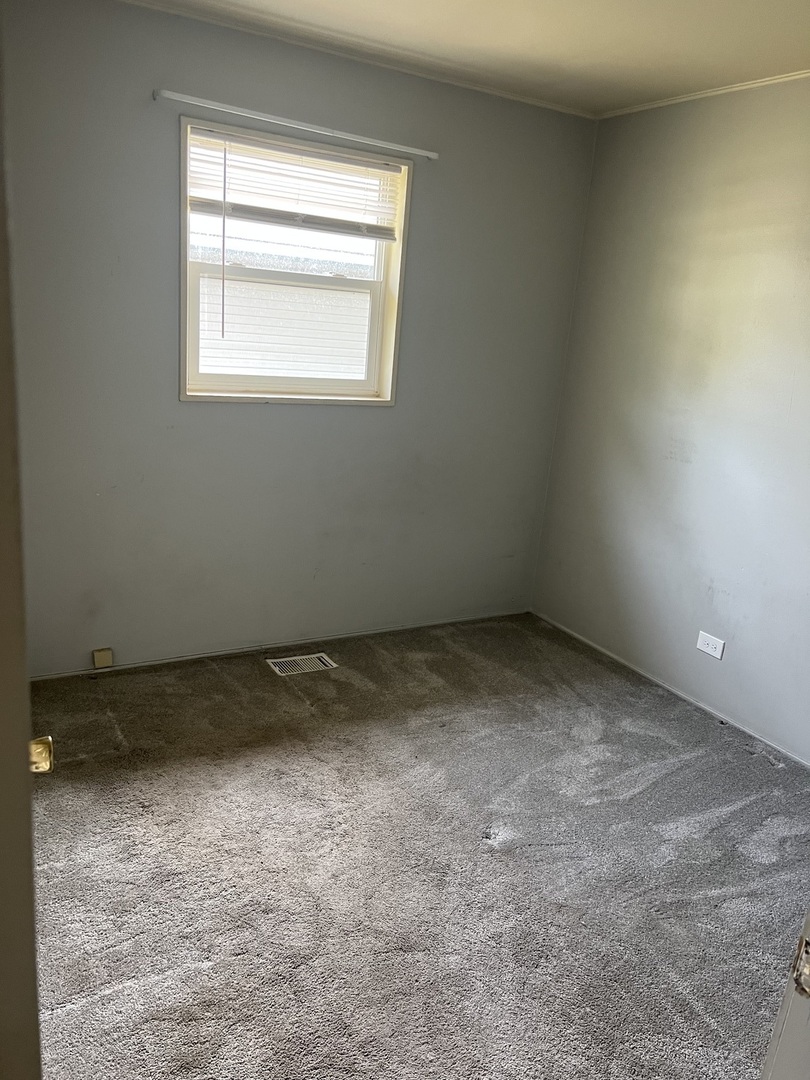 2713 Wilke Road, Rolling Meadows, IL 60008