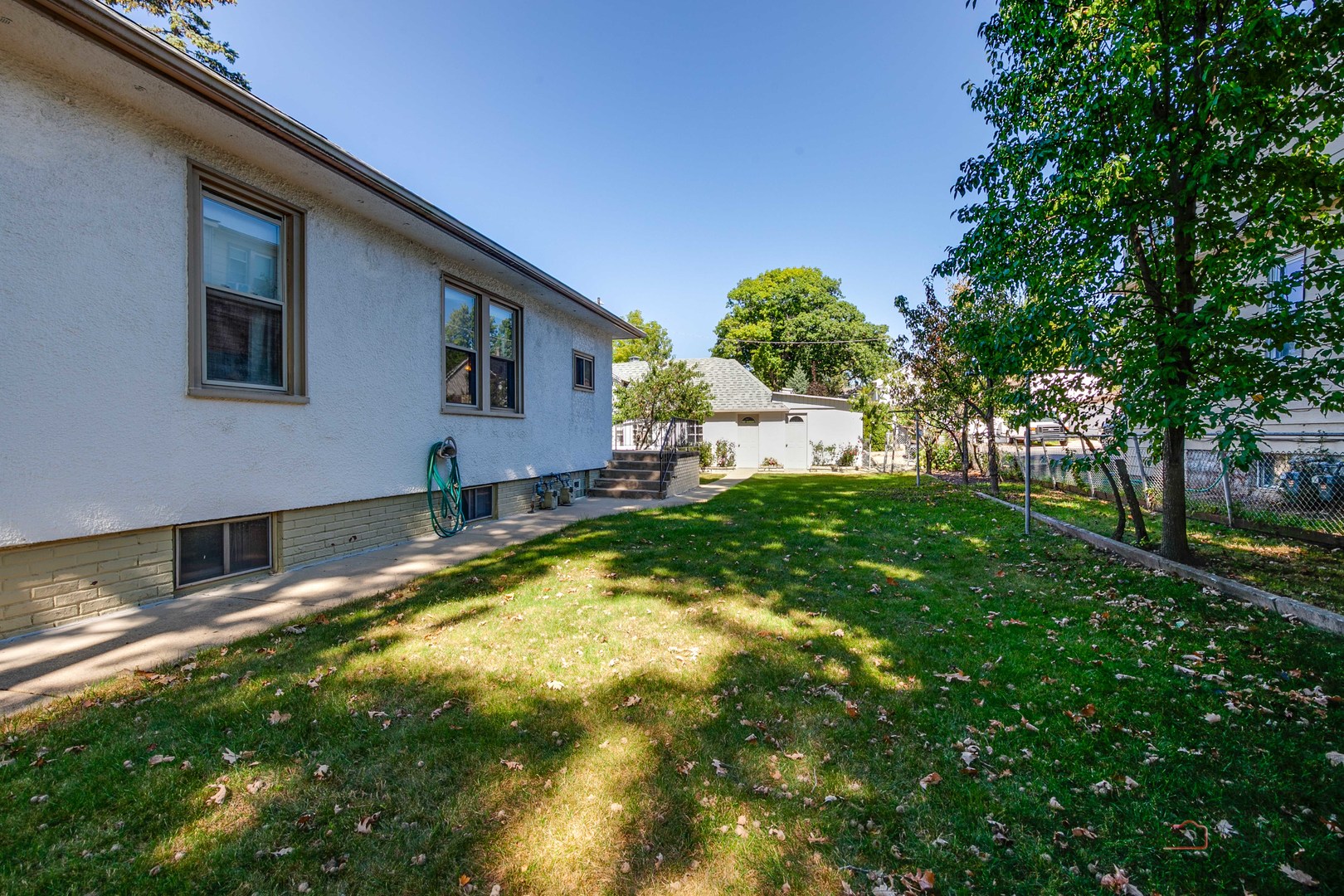 228 Llewellyn Avenue, Highwood, IL 60040