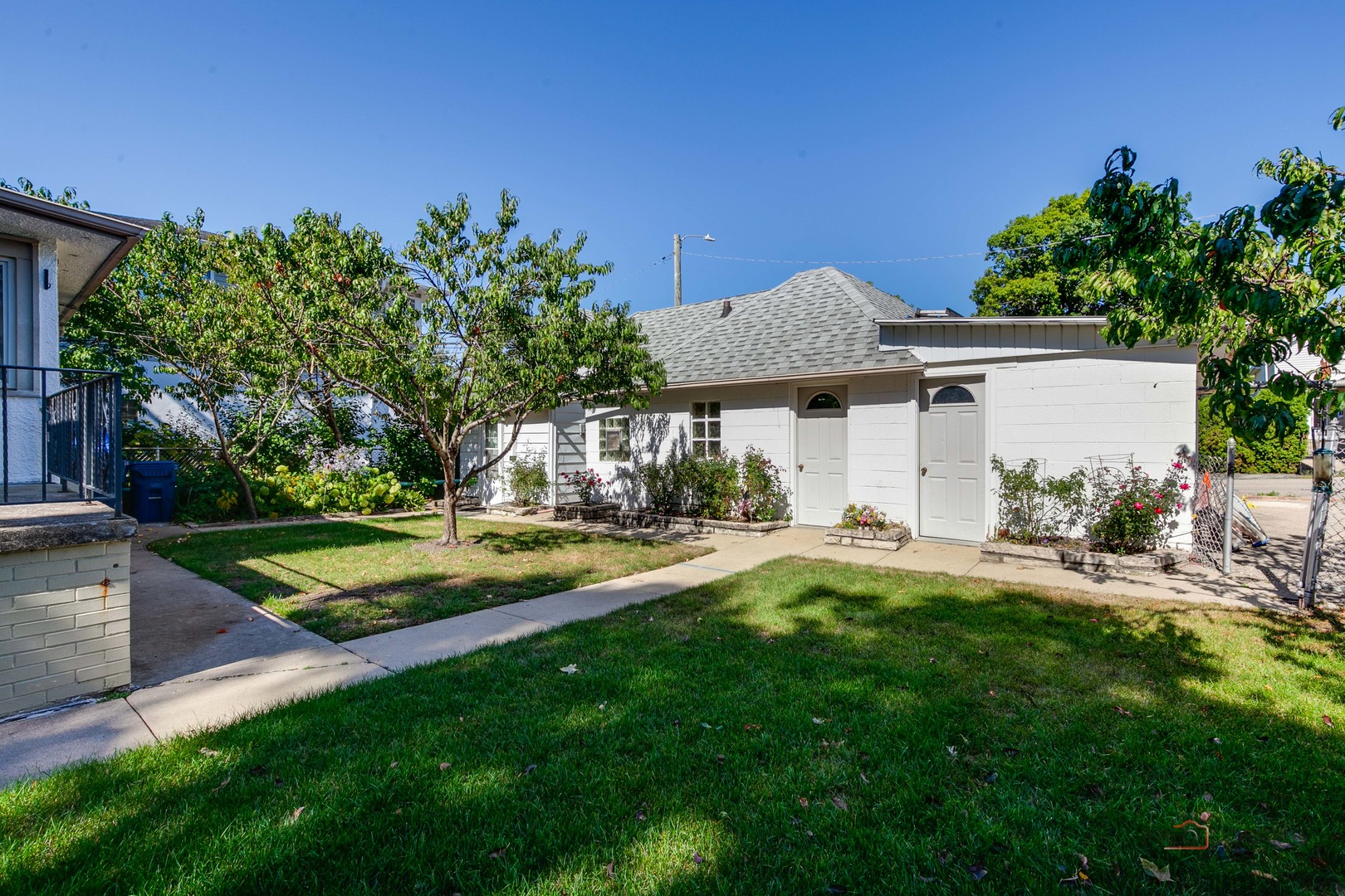 228 Llewellyn Avenue, Highwood, IL 60040
