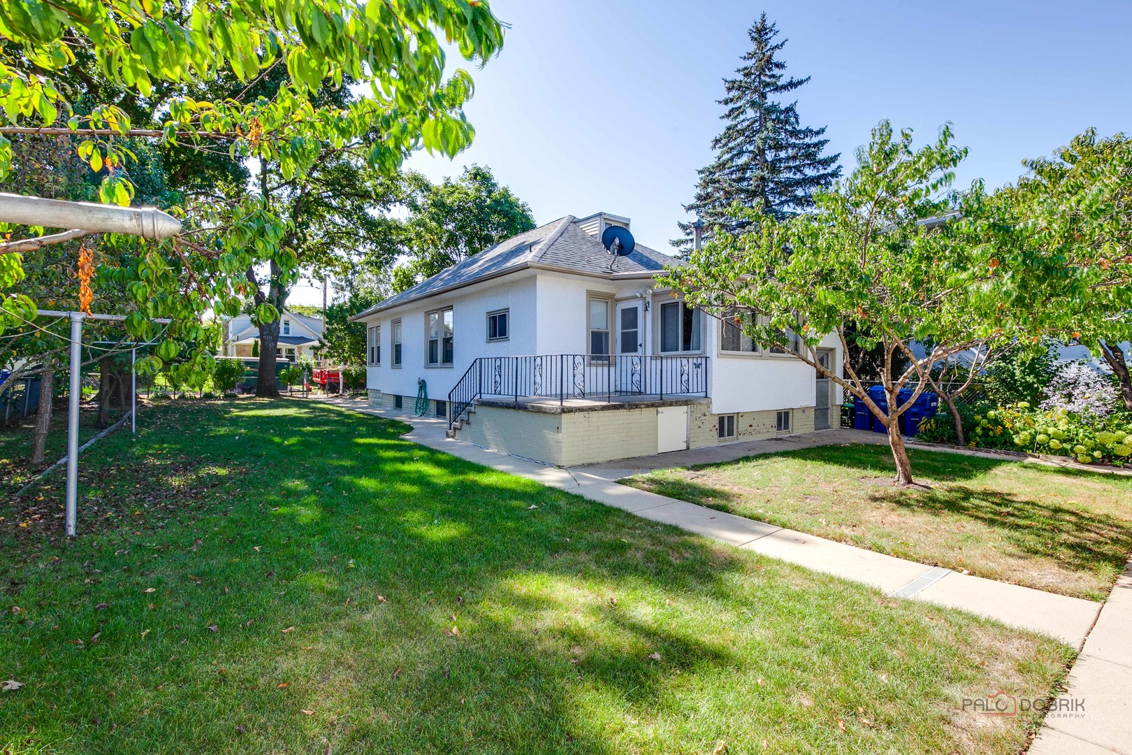 228 Llewellyn Avenue, Highwood, IL 60040