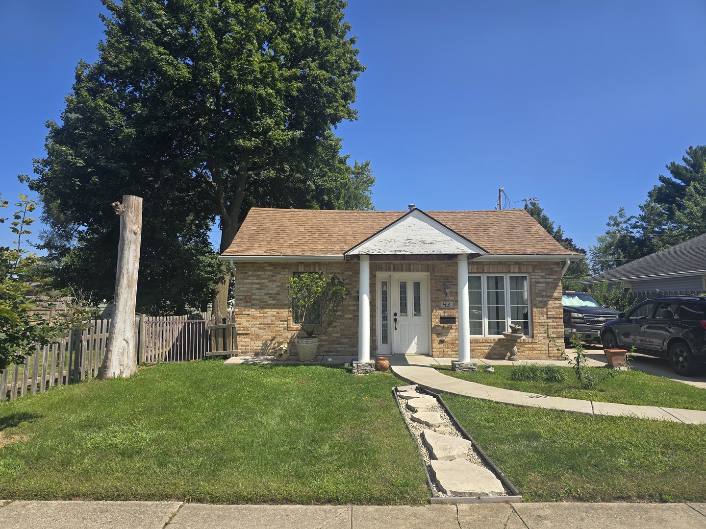 43 N Orchard Avenue, Waukegan, IL 60085