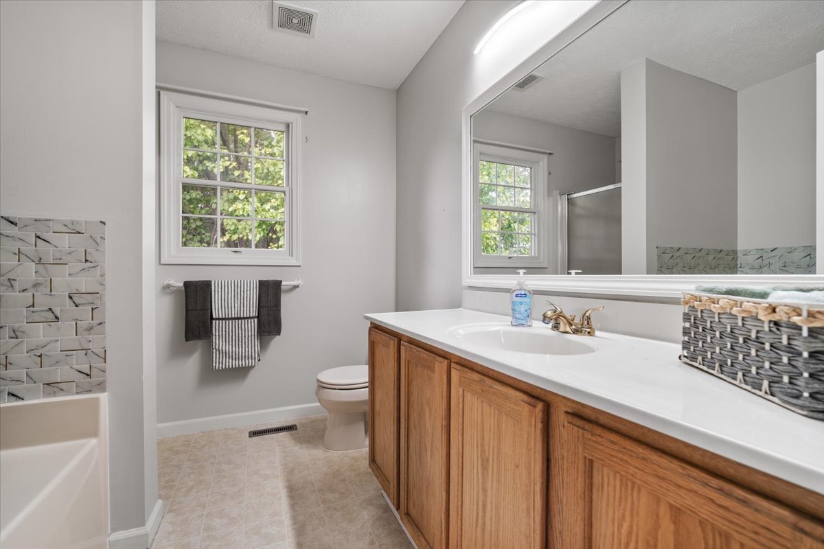 23 Breckenwood Court, Bloomington, IL 61704