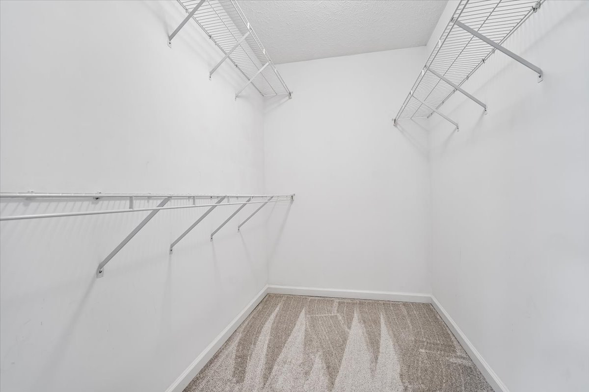 23 Breckenwood Court, Bloomington, IL 61704