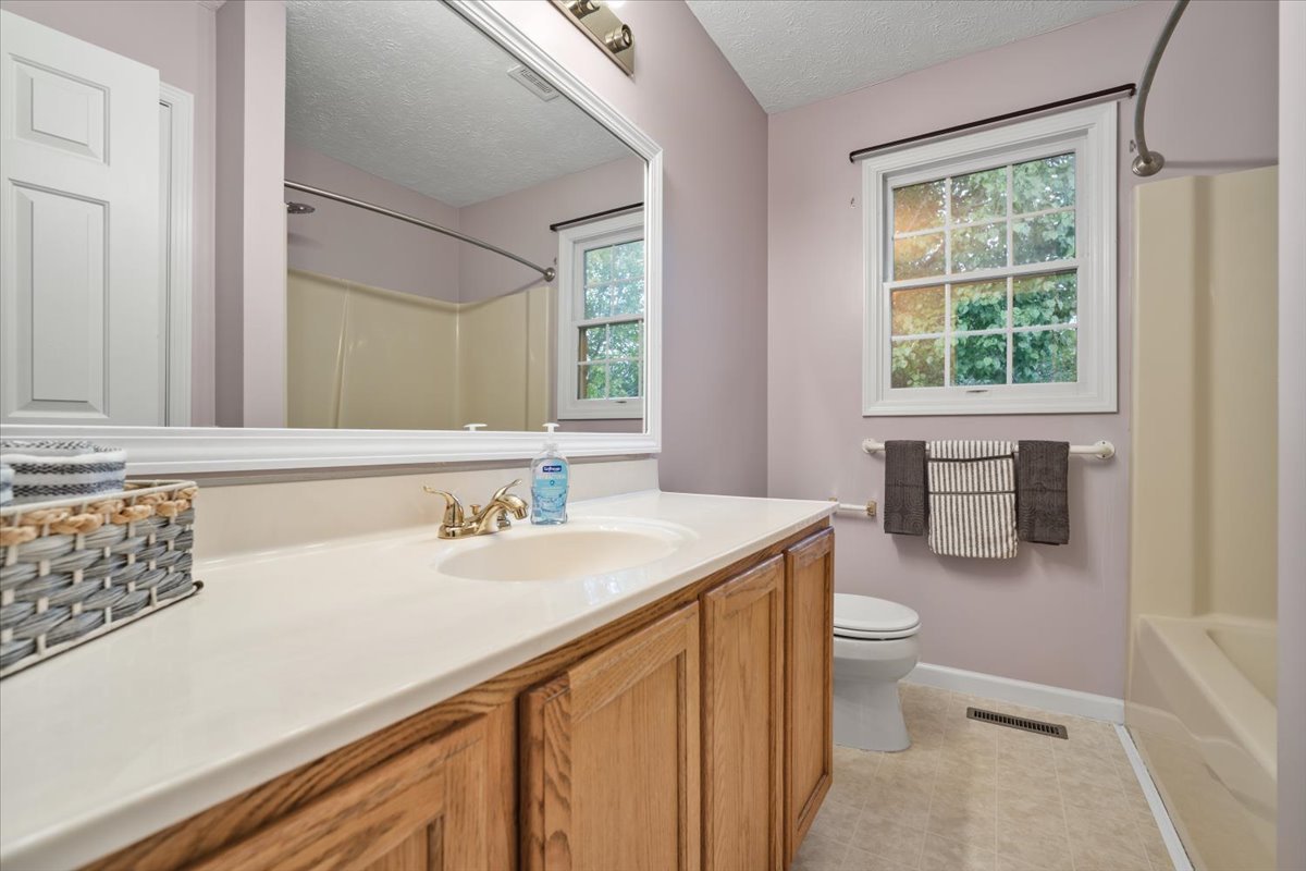 23 Breckenwood Court, Bloomington, IL 61704