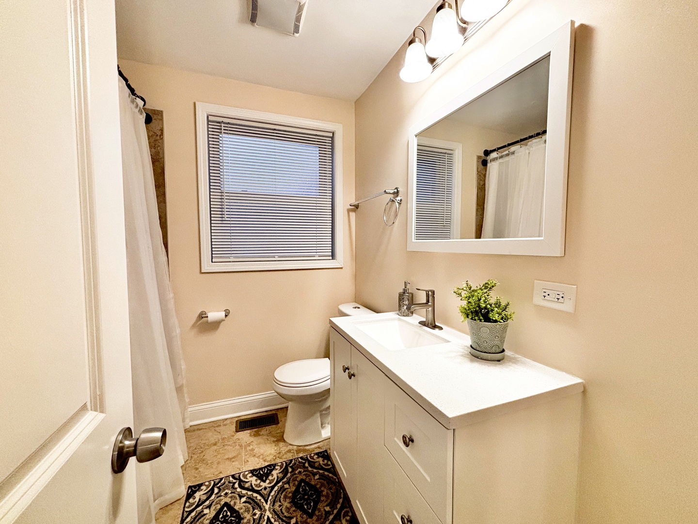 12832 S Sangamon Street, Chicago, IL 60643