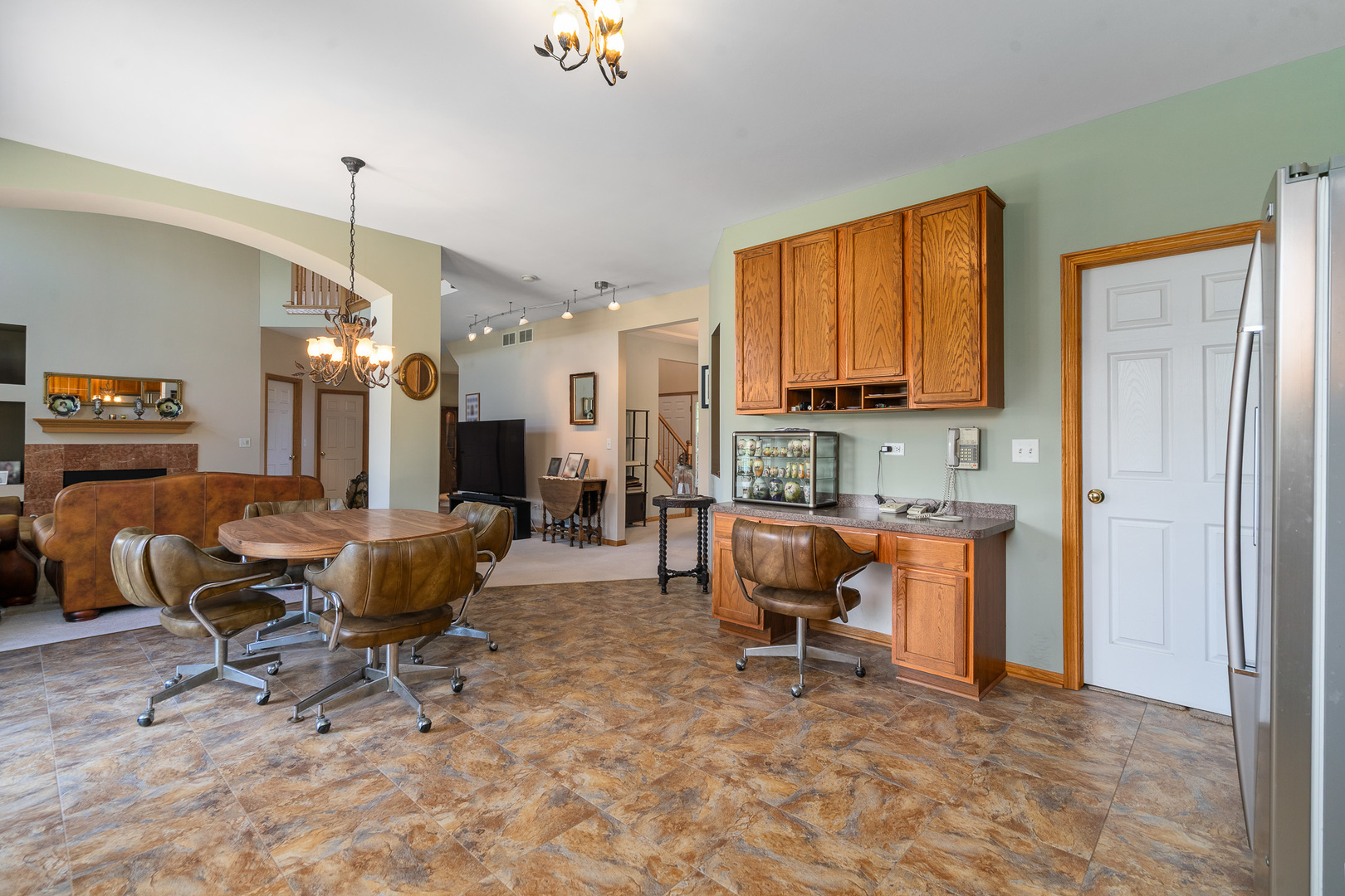 16343 Pioneer Parkway, Lockport, IL 60441
