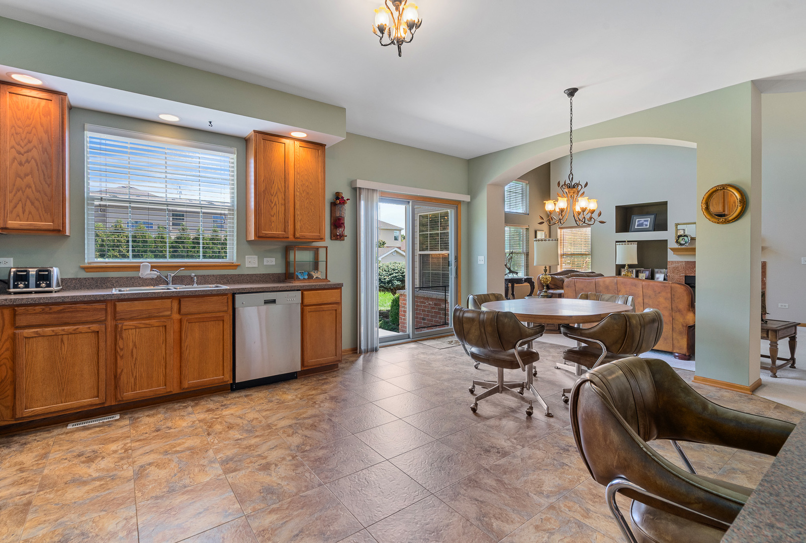 16343 Pioneer Parkway, Lockport, IL 60441