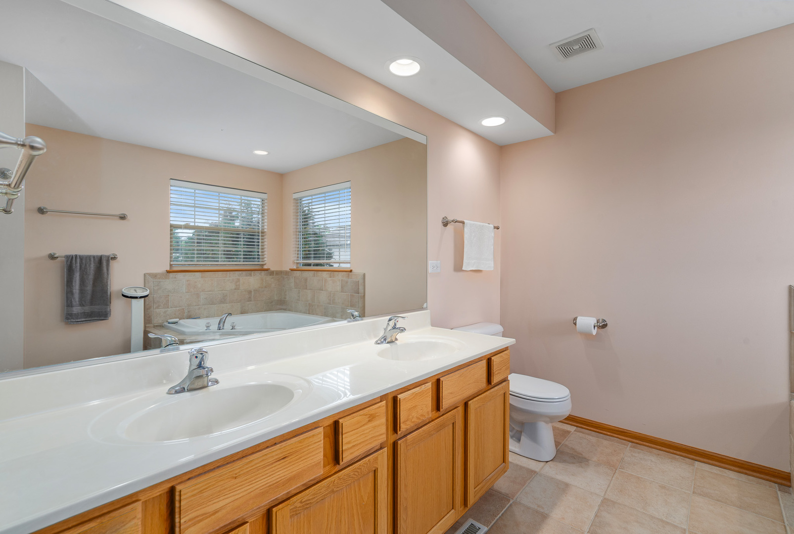16343 Pioneer Parkway, Lockport, IL 60441