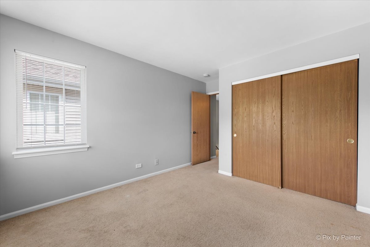 2813 Odlum Drive, Schaumburg, IL 60194