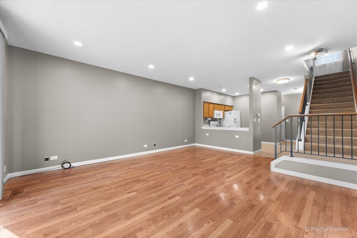 2813 Odlum Drive, Schaumburg, IL 60194