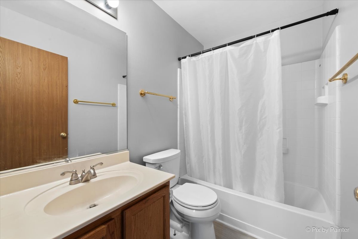 2813 Odlum Drive, Schaumburg, IL 60194