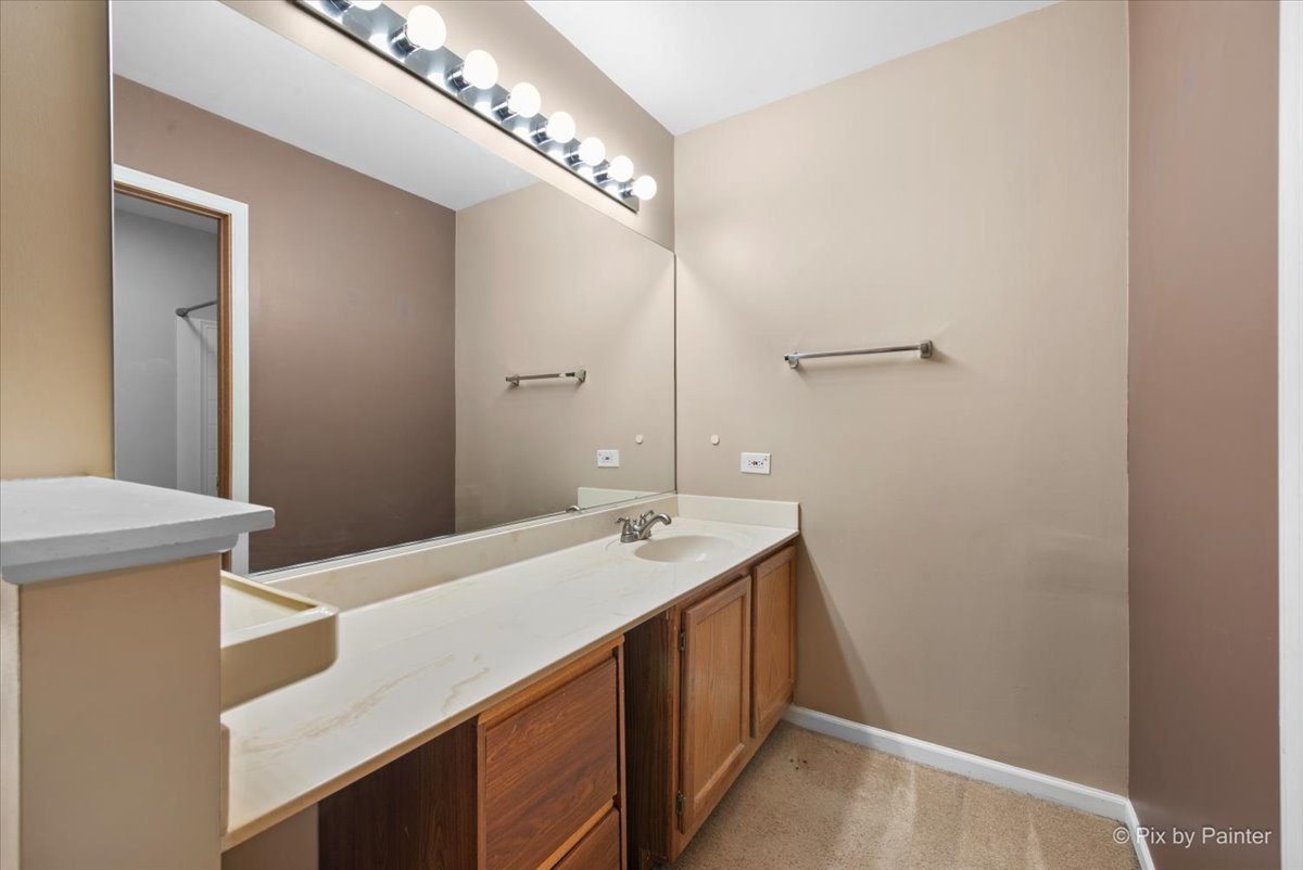 2813 Odlum Drive, Schaumburg, IL 60194