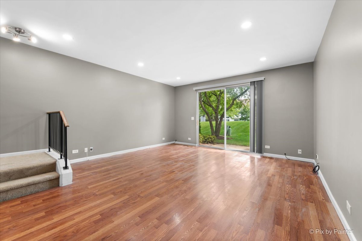 2813 Odlum Drive, Schaumburg, IL 60194