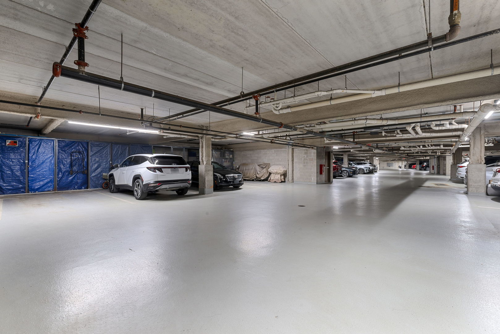 125 Lakeview Drive #406, Bloomingdale, IL 60108
