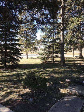 1626 Lunt Avenue #B, Des Plaines, IL 60018