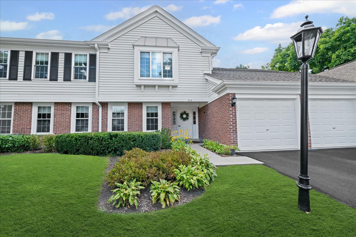 513 Kingsmill Lane #B, Prospect Heights, IL 60070