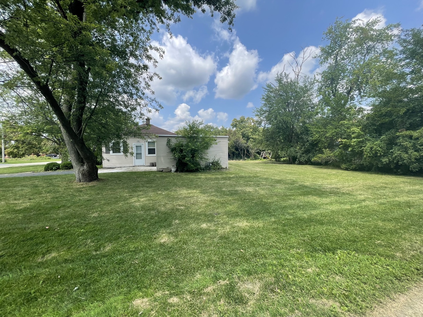 1006 E 15th Street, Lombard, IL 60148