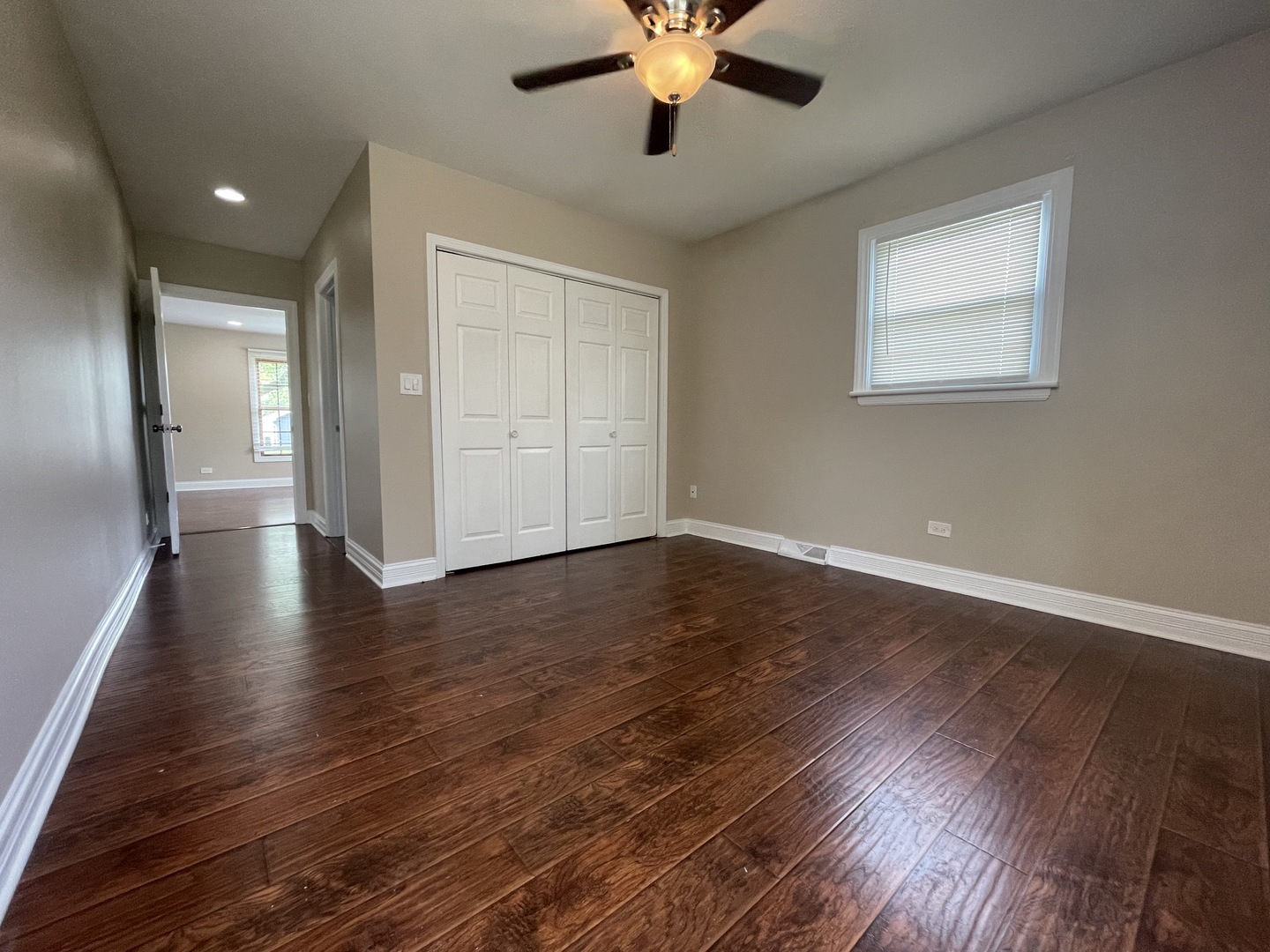 1006 E 15th Street, Lombard, IL 60148