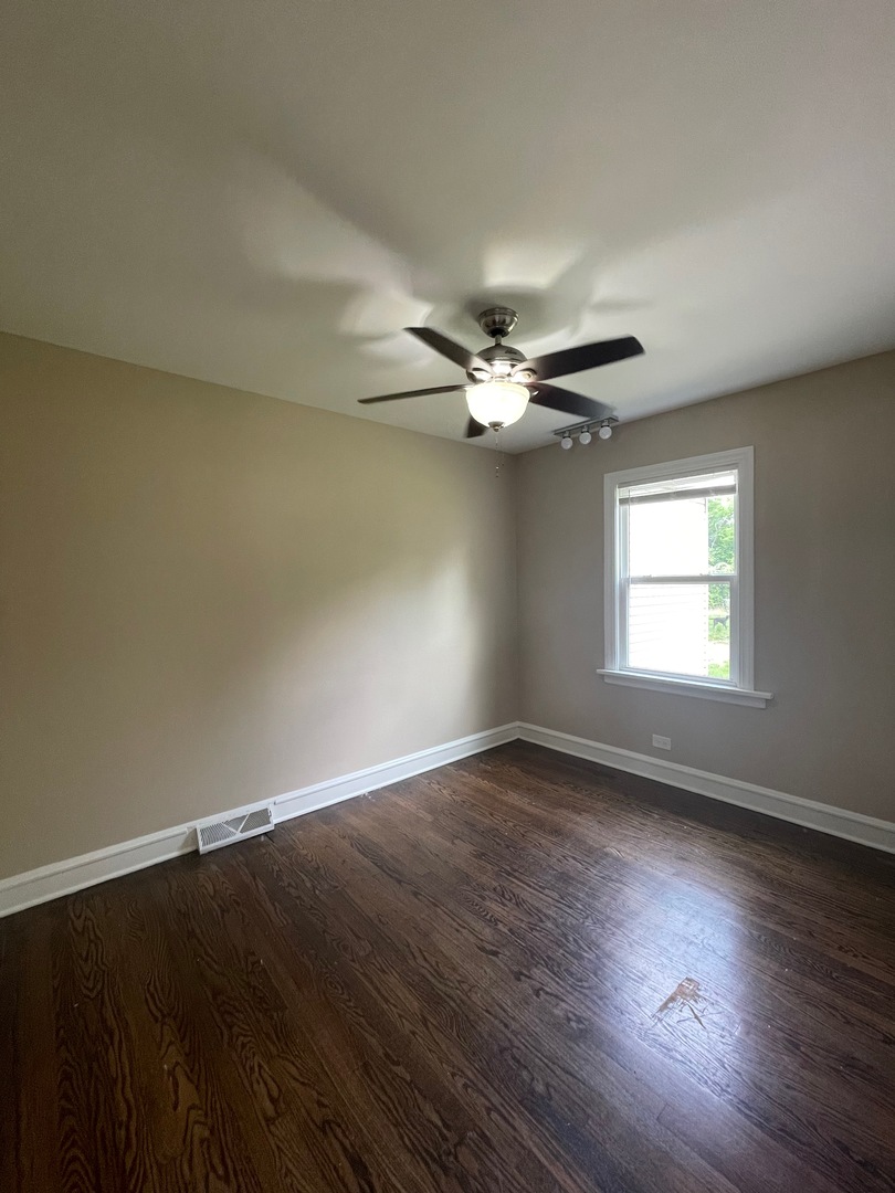 1006 E 15th Street, Lombard, IL 60148