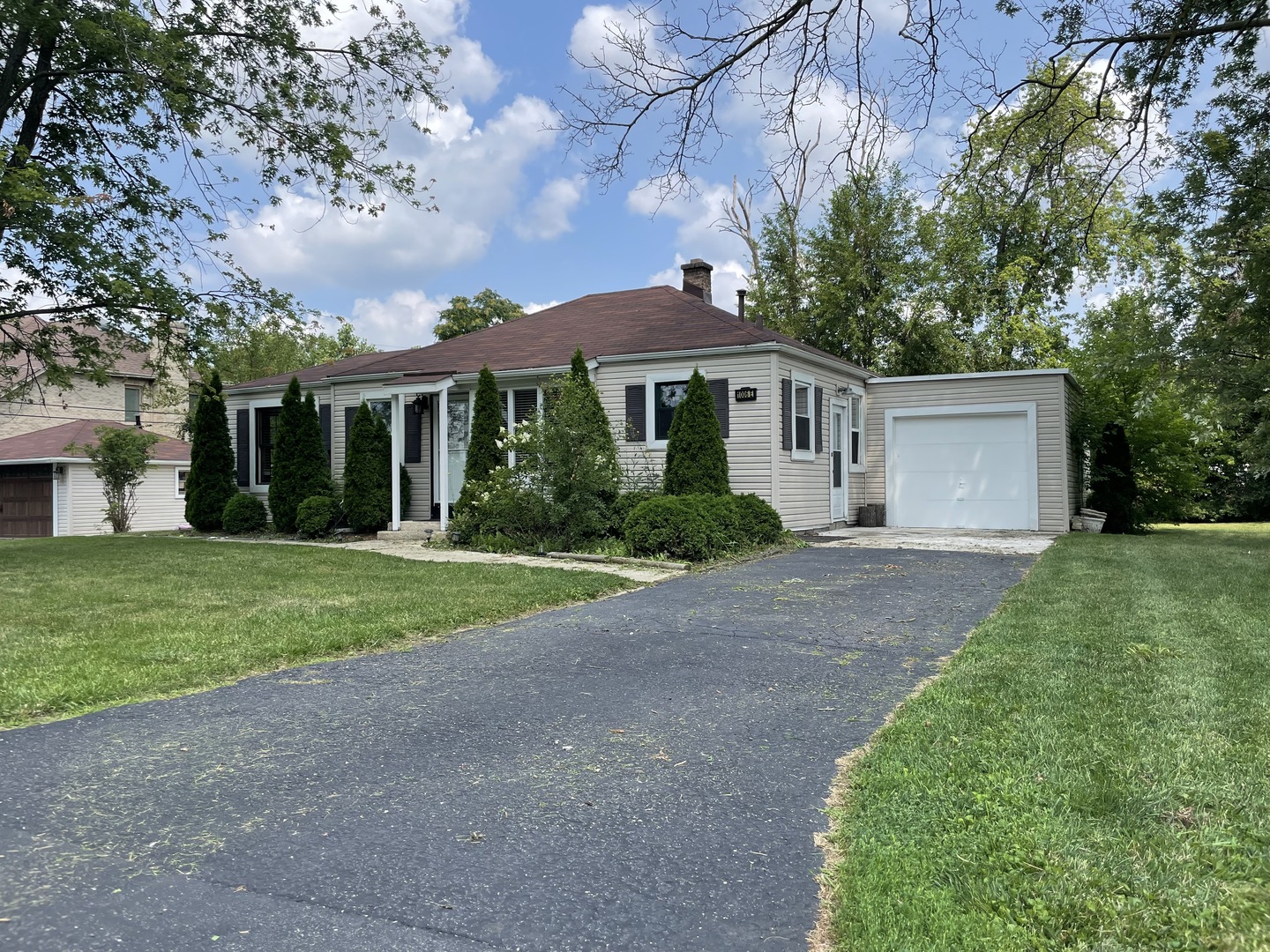 1006 E 15th Street, Lombard, IL 60148