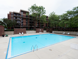 3001 S Michigan Avenue #902, Chicago, IL 60616