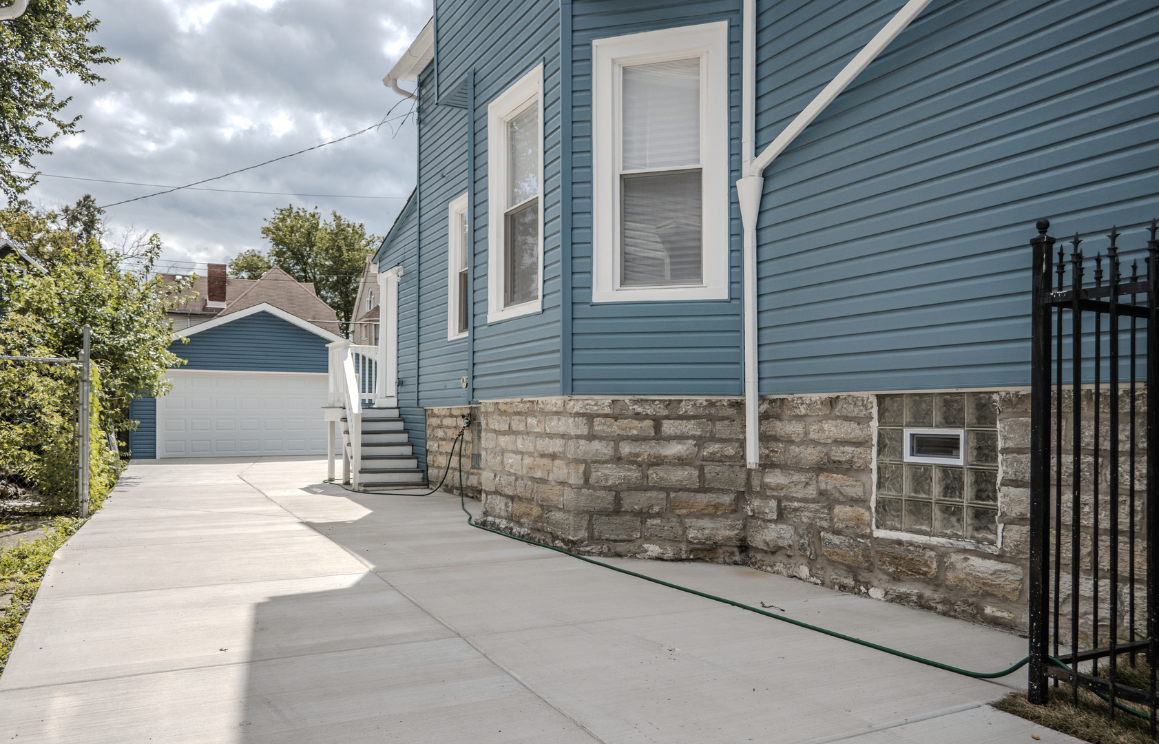 5927 W Erie Street, Chicago, IL 60644