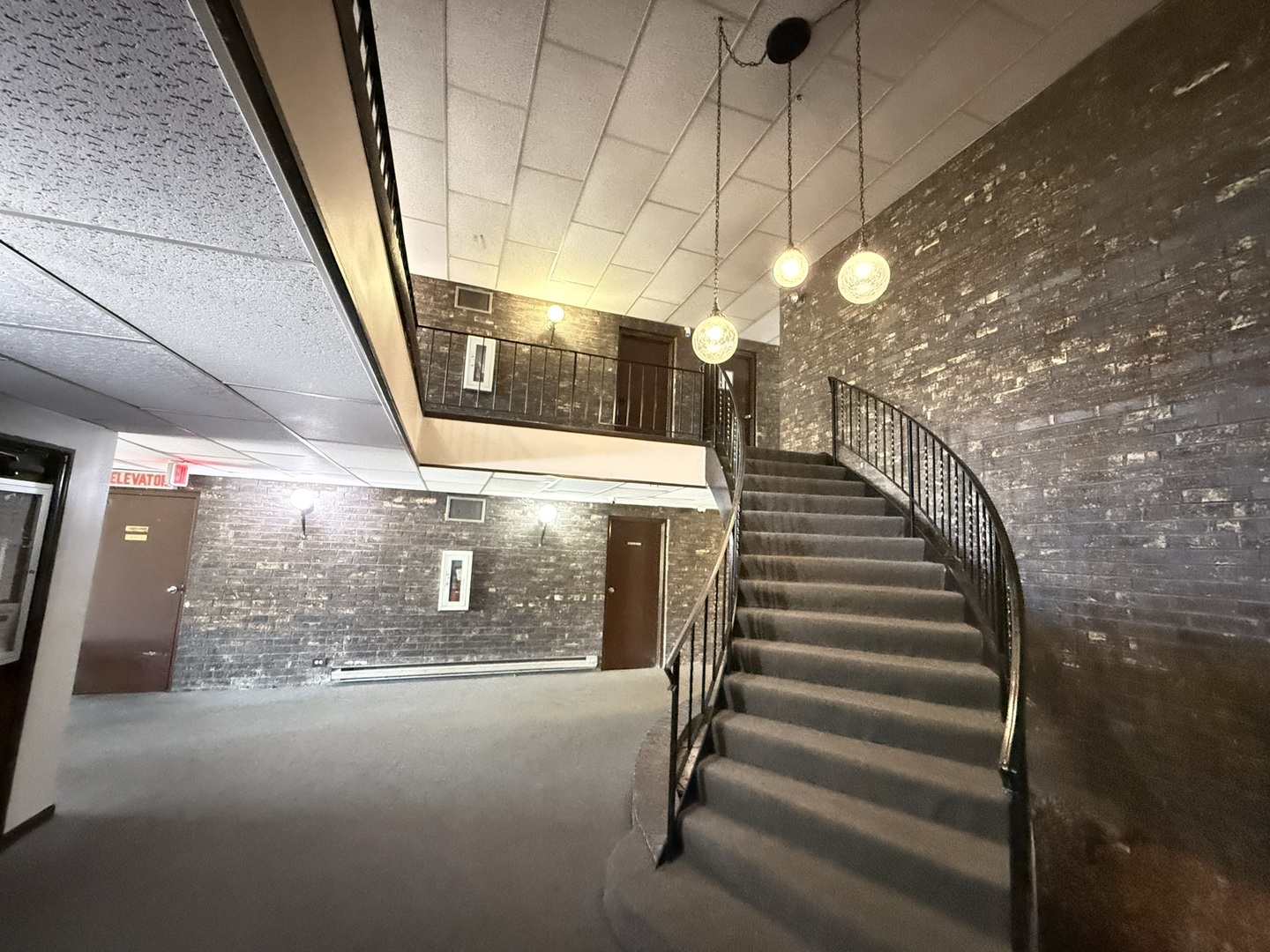830 Elder Road #111, Homewood, IL 60430