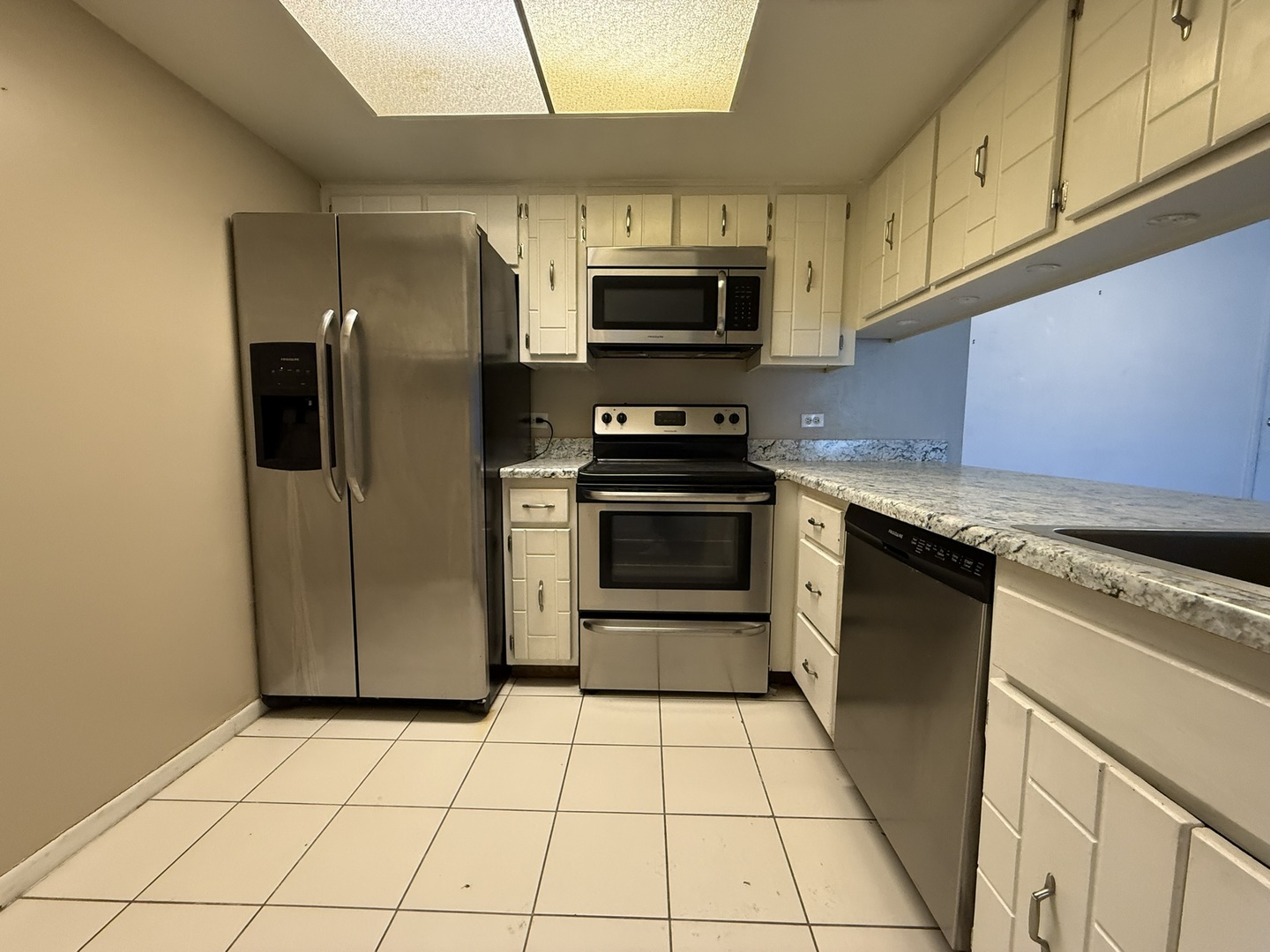830 Elder Road #111, Homewood, IL 60430