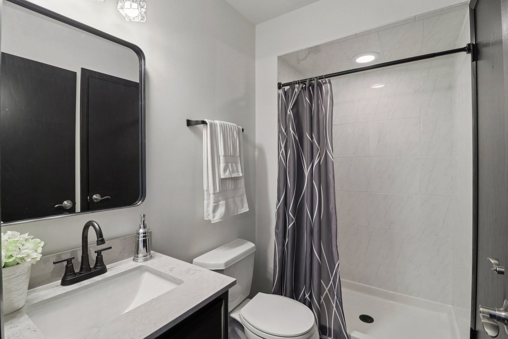 17005 Thackery Street, Oak Forest, IL 60452