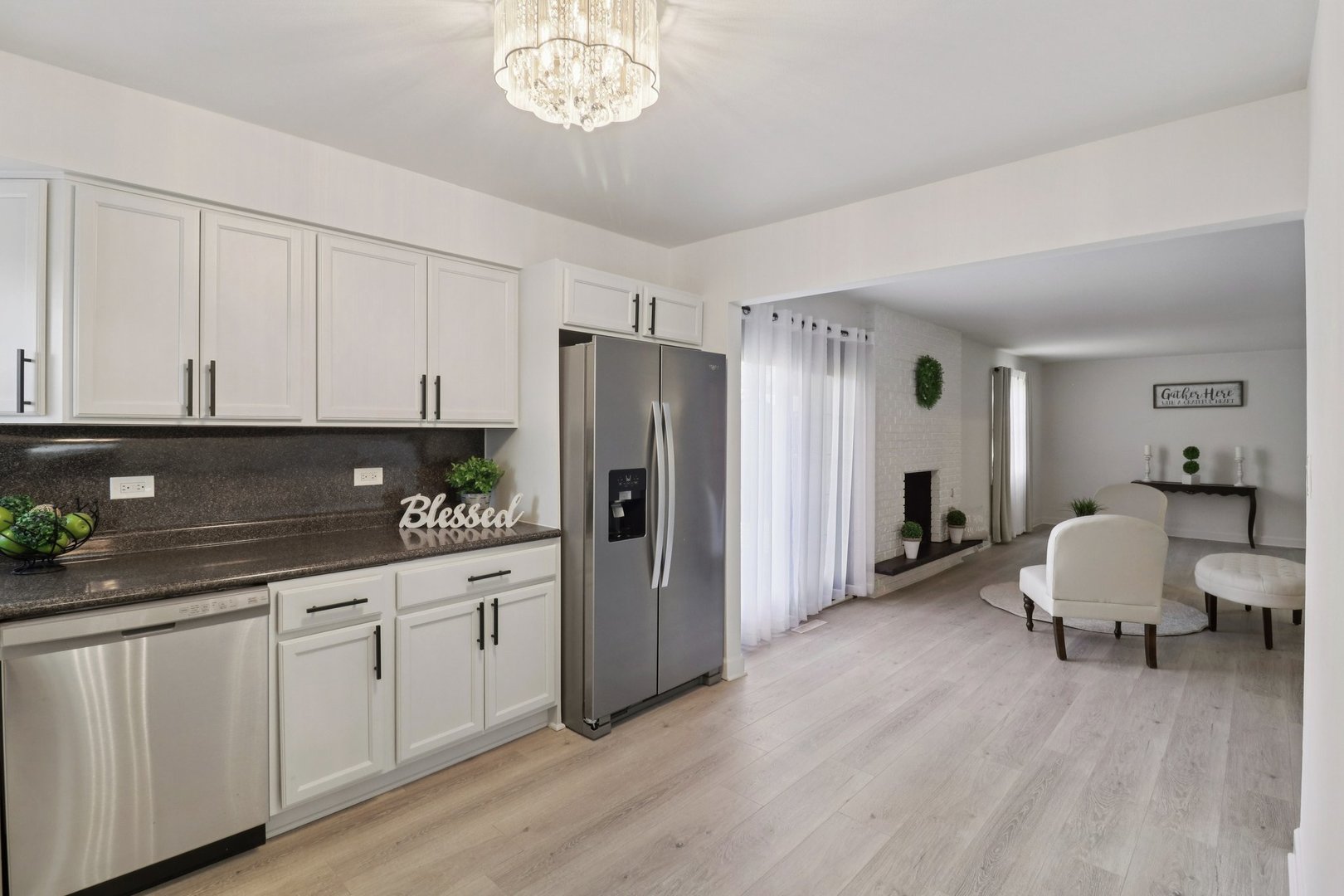 17005 Thackery Street, Oak Forest, IL 60452