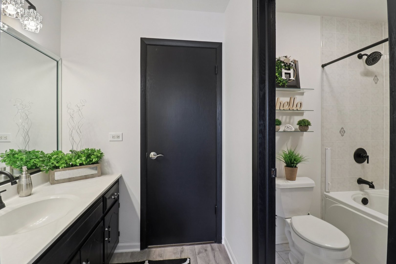 17005 Thackery Street, Oak Forest, IL 60452