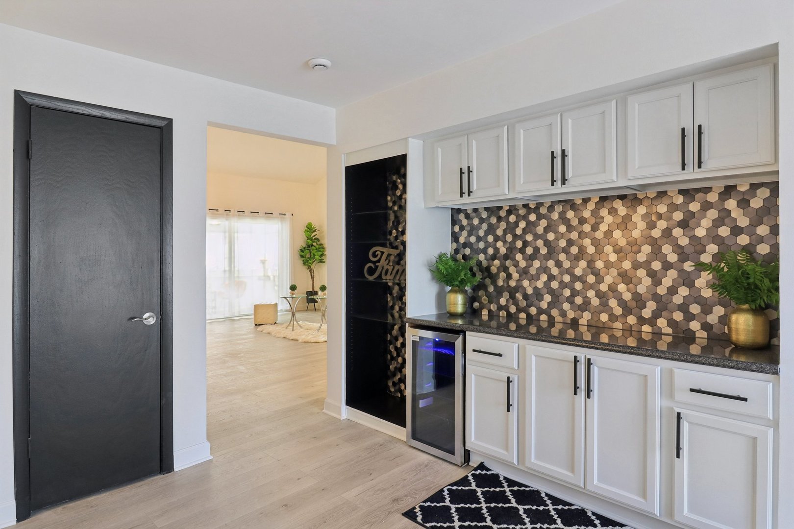 17005 Thackery Street, Oak Forest, IL 60452