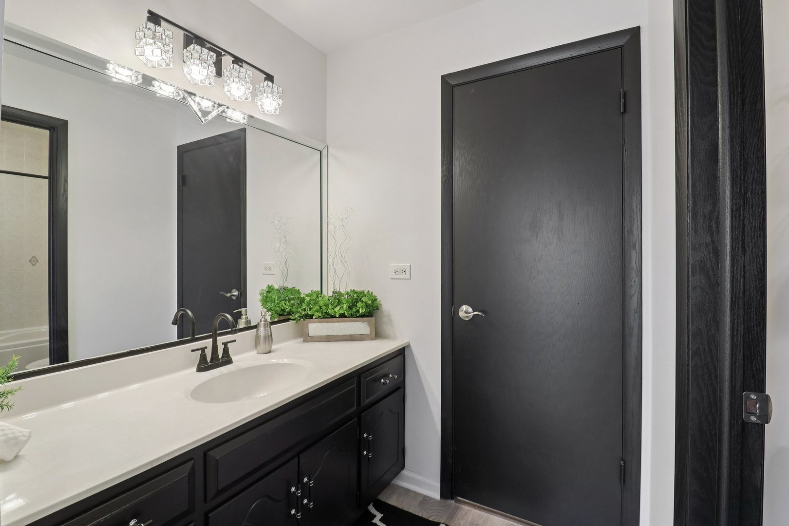 17005 Thackery Street, Oak Forest, IL 60452