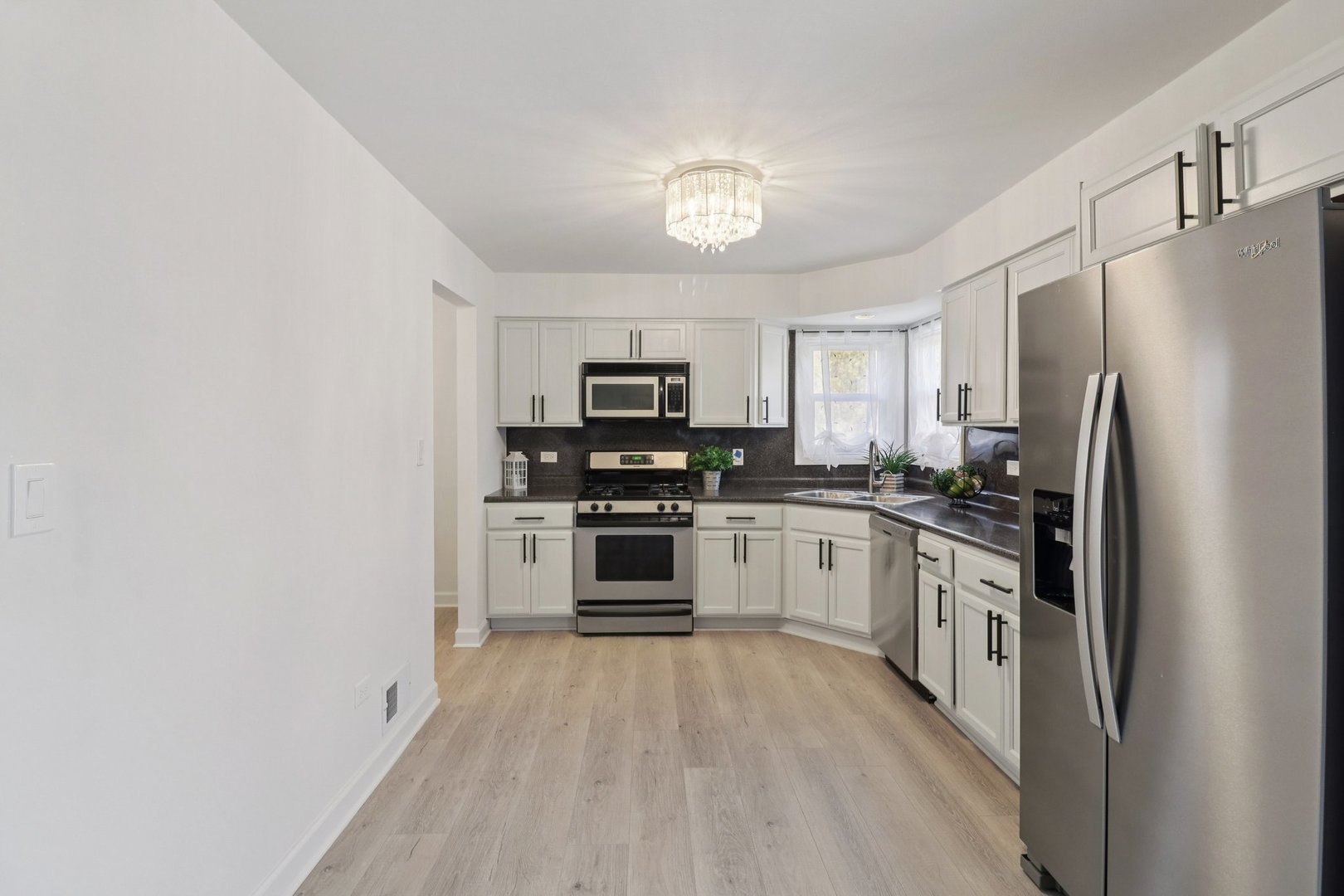 17005 Thackery Street, Oak Forest, IL 60452