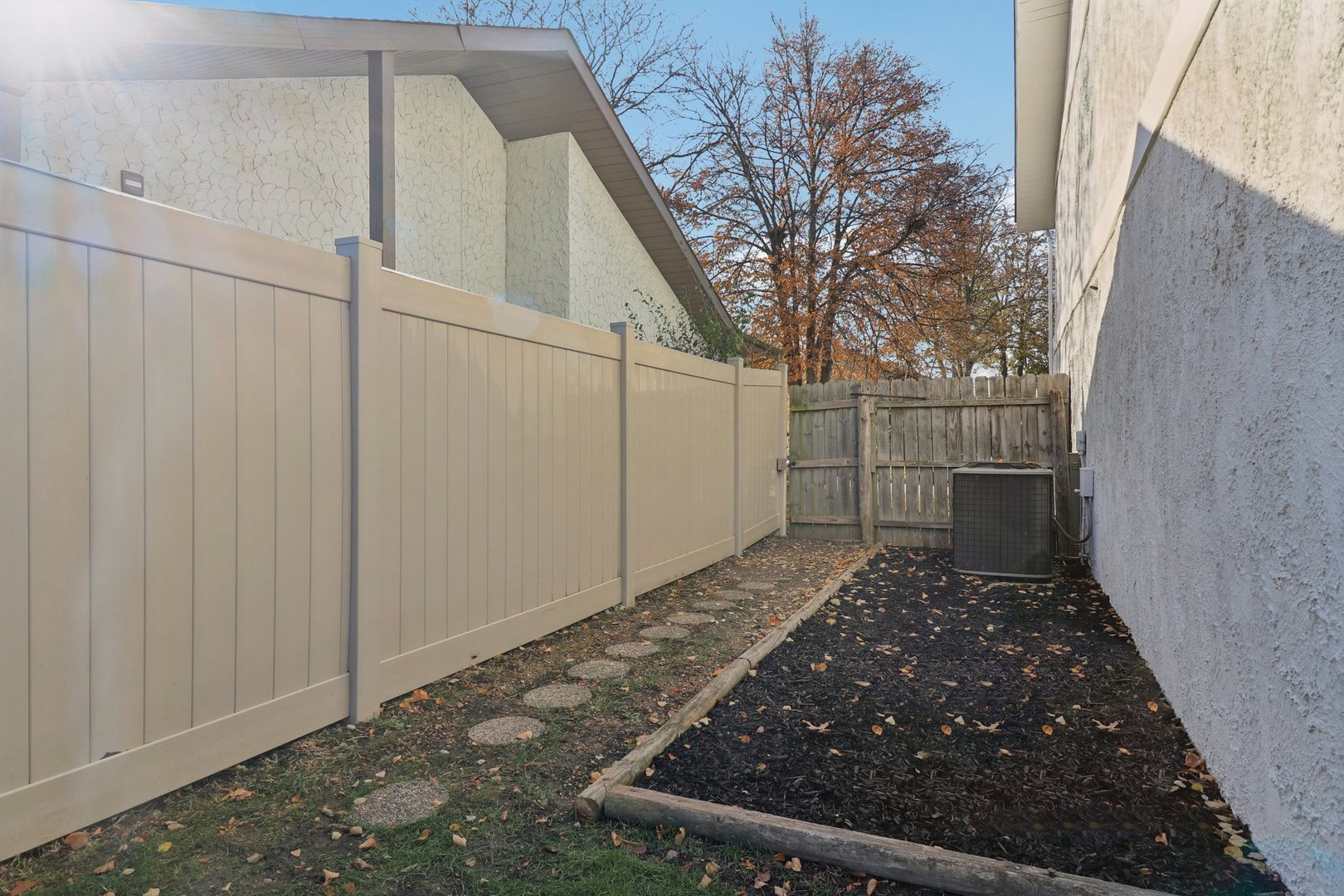 17005 Thackery Street, Oak Forest, IL 60452