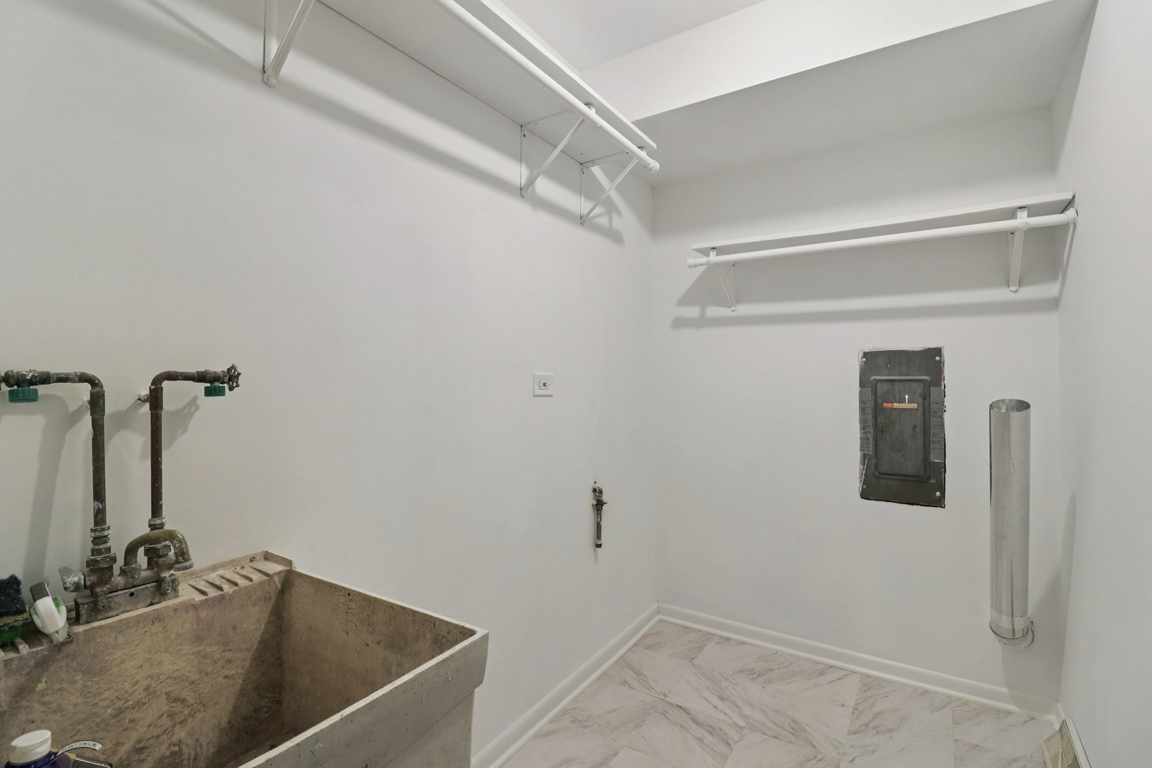 17005 Thackery Street, Oak Forest, IL 60452