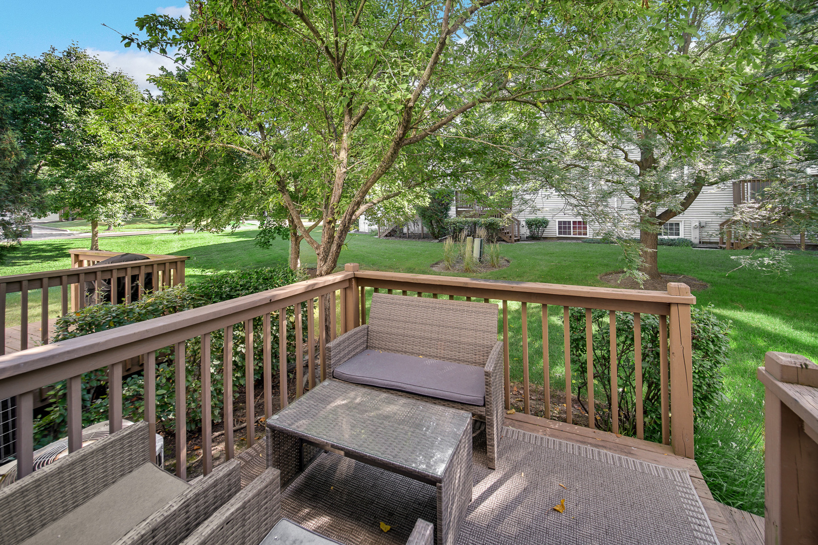 6077 Delaney Drive #20-2, Hoffman Estates, IL 60192