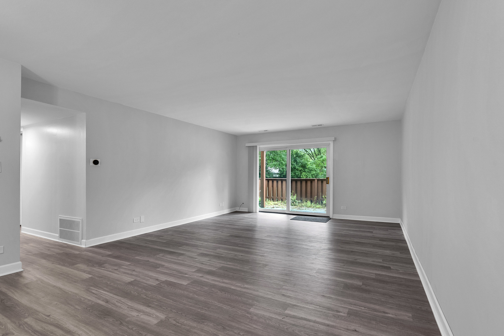 4418 Euclid Avenue #1B, Rolling Meadows, IL 60008