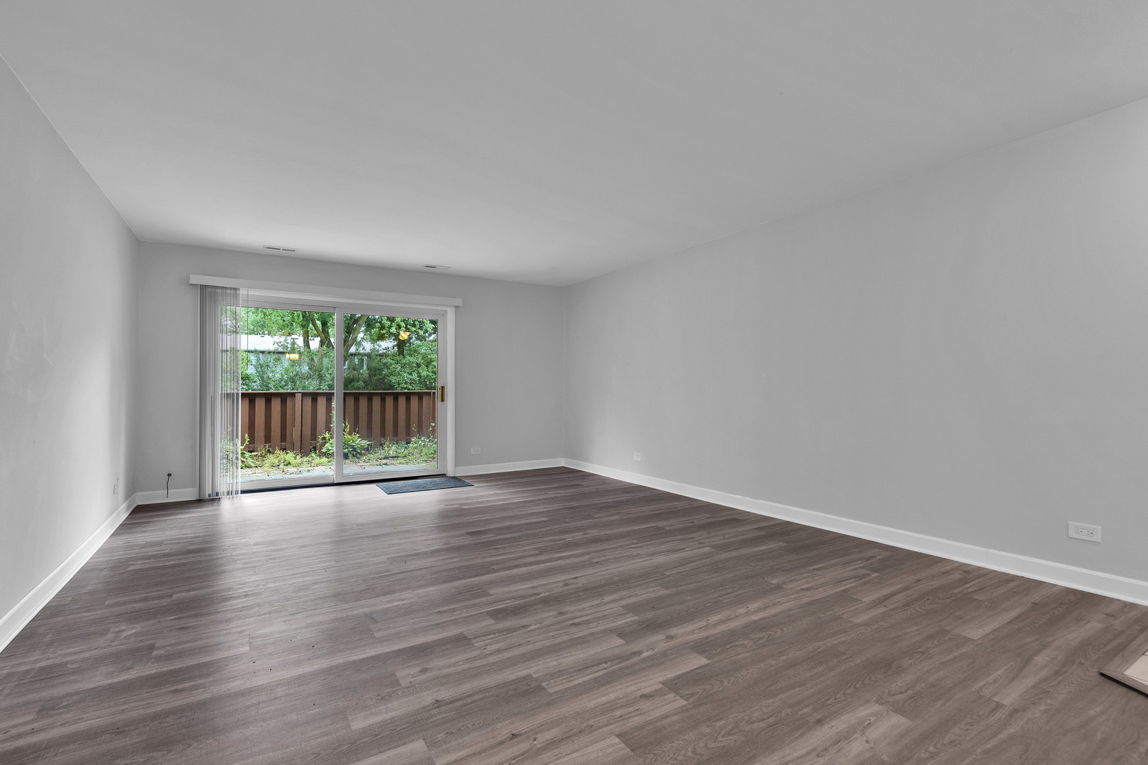 4418 Euclid Avenue #1B, Rolling Meadows, IL 60008