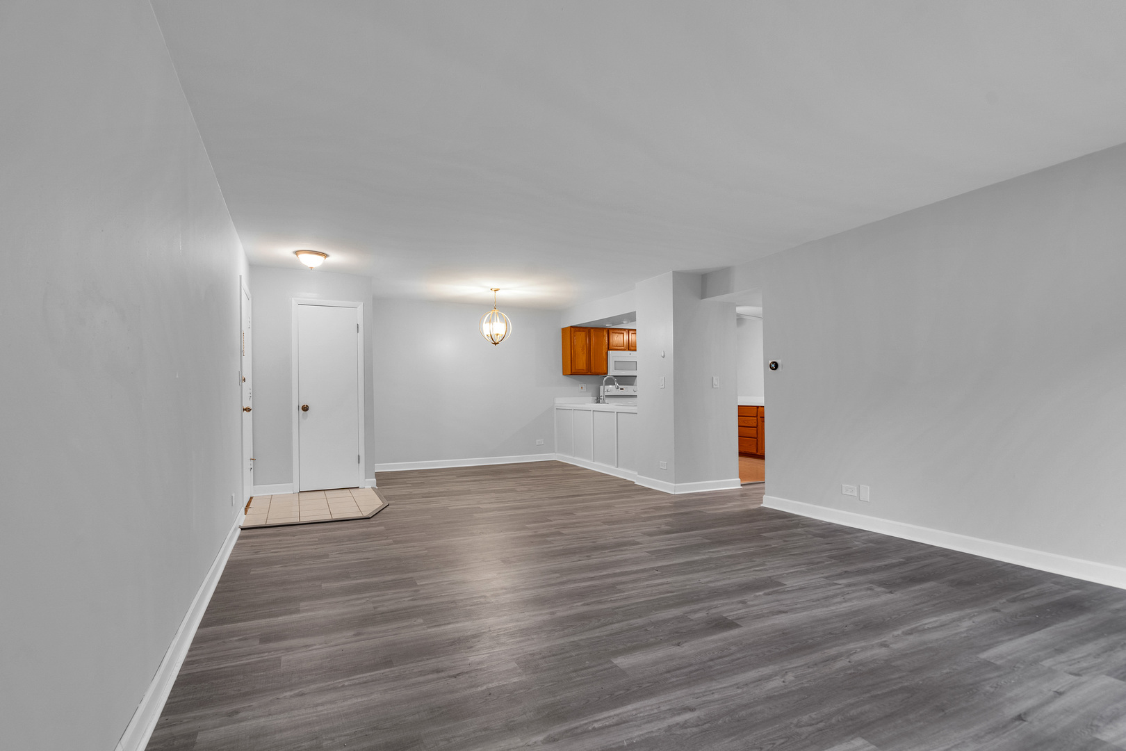 4418 Euclid Avenue #1B, Rolling Meadows, IL 60008