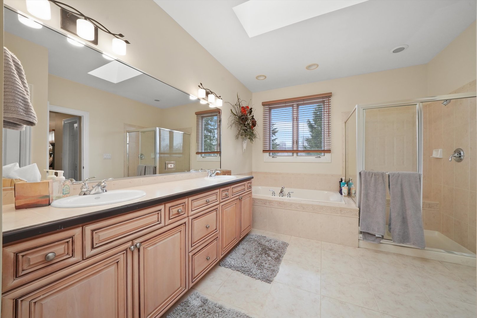 19 LAUGHRY Lane, Palos Park, IL 60464