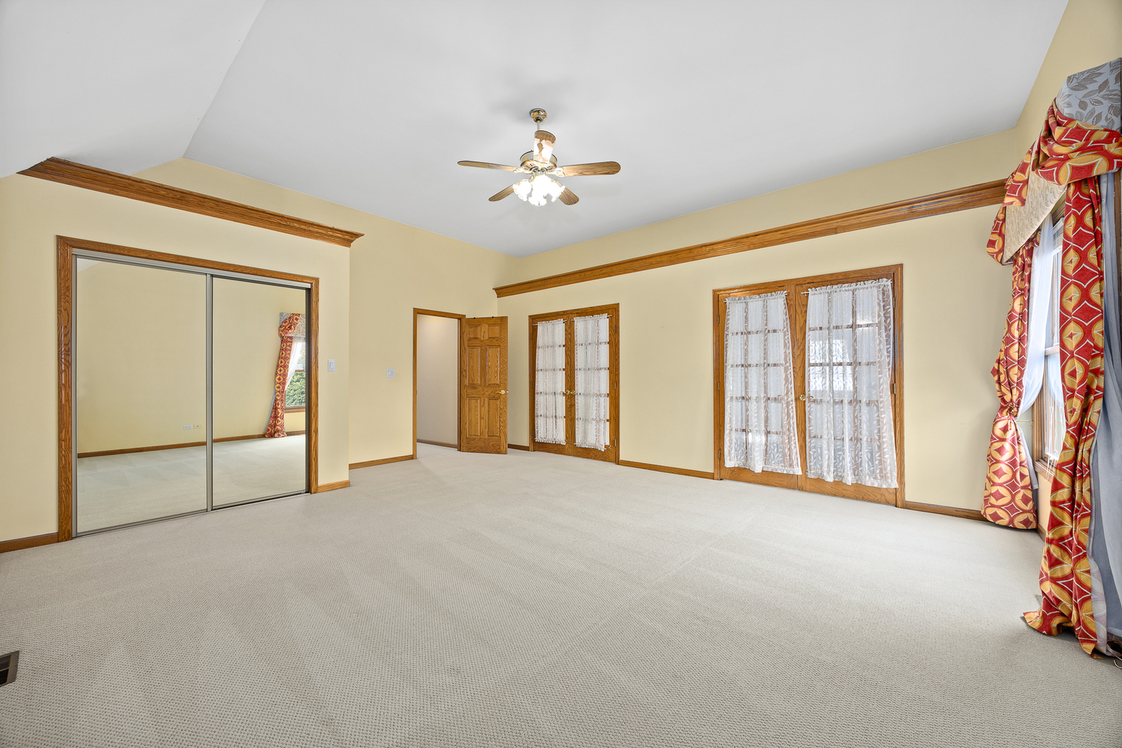 140 Founders Pointe S, Bloomingdale, IL 60108