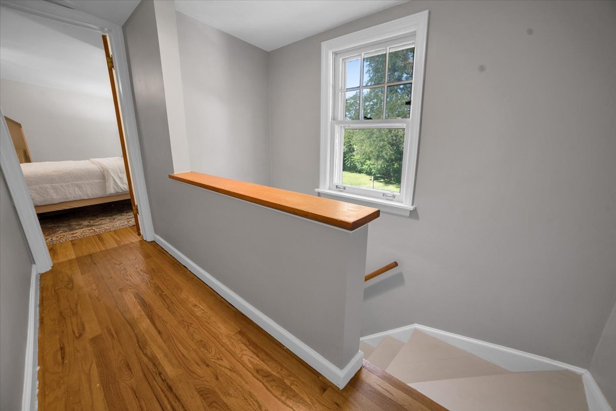 915 N Eagle Street, Naperville, IL 60563