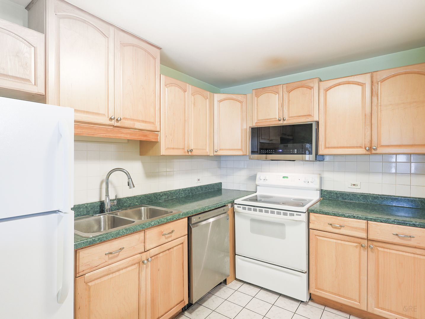 2425 RANDALL Lane #1A, Arlington Heights, IL 60004