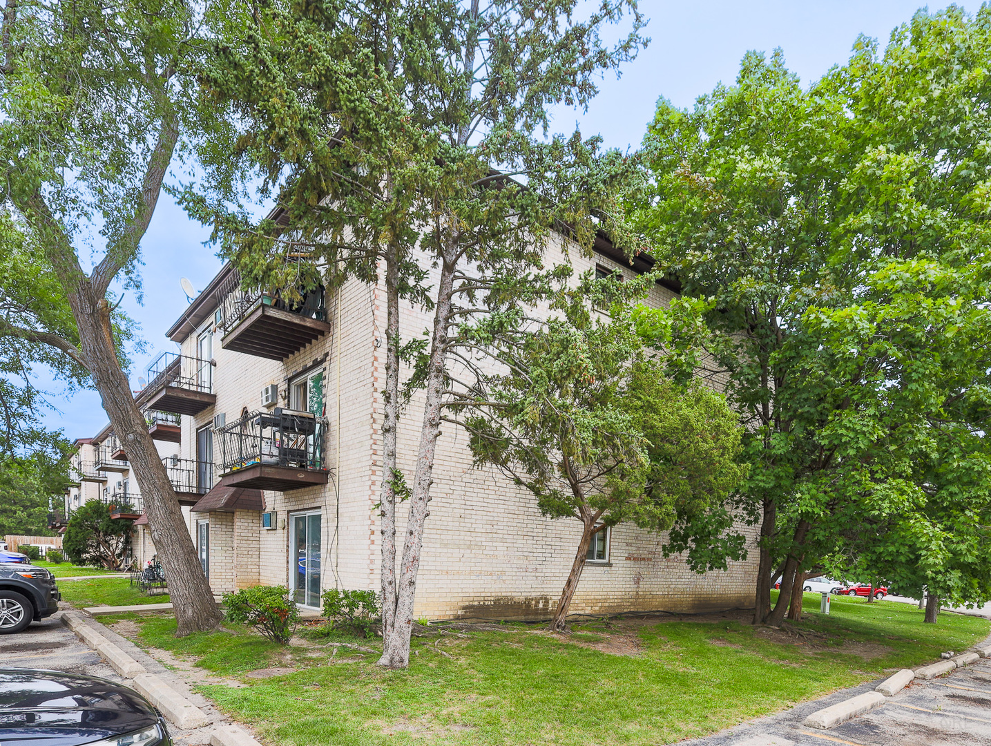 2425 RANDALL Lane #1A, Arlington Heights, IL 60004