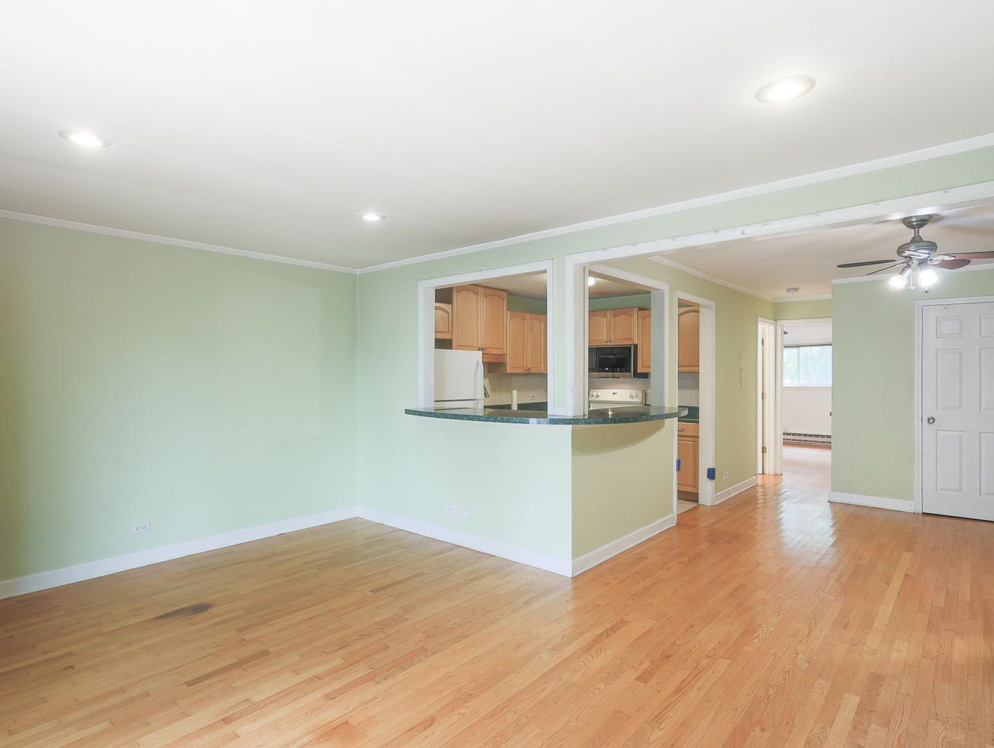 2425 RANDALL Lane #1A, Arlington Heights, IL 60004