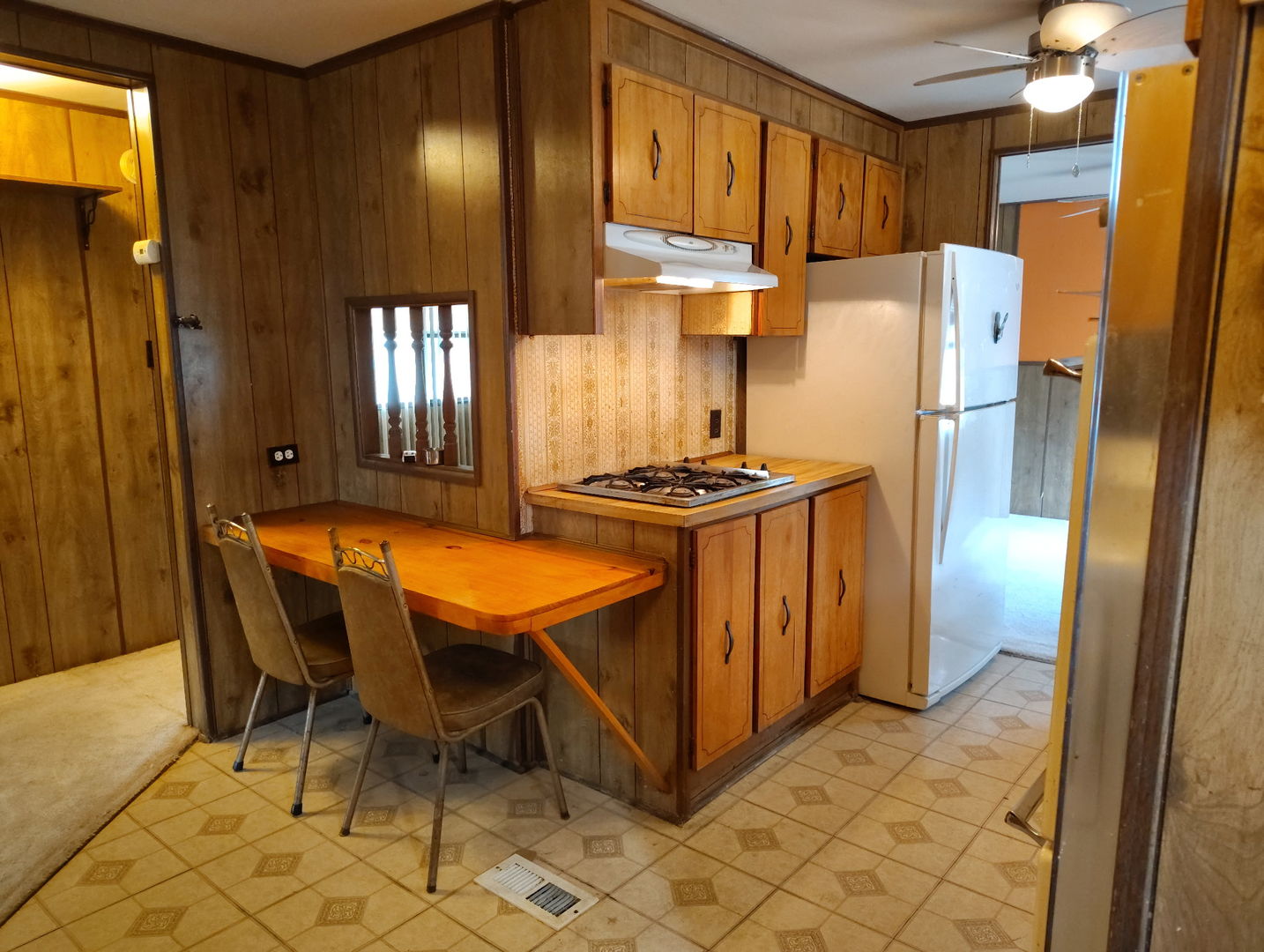 3326 Old Plank Road, Park City, IL 60085