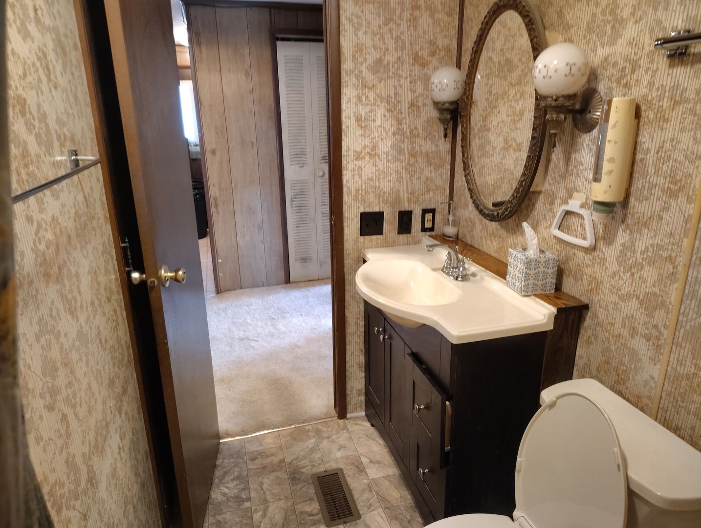 3326 Old Plank Road, Park City, IL 60085