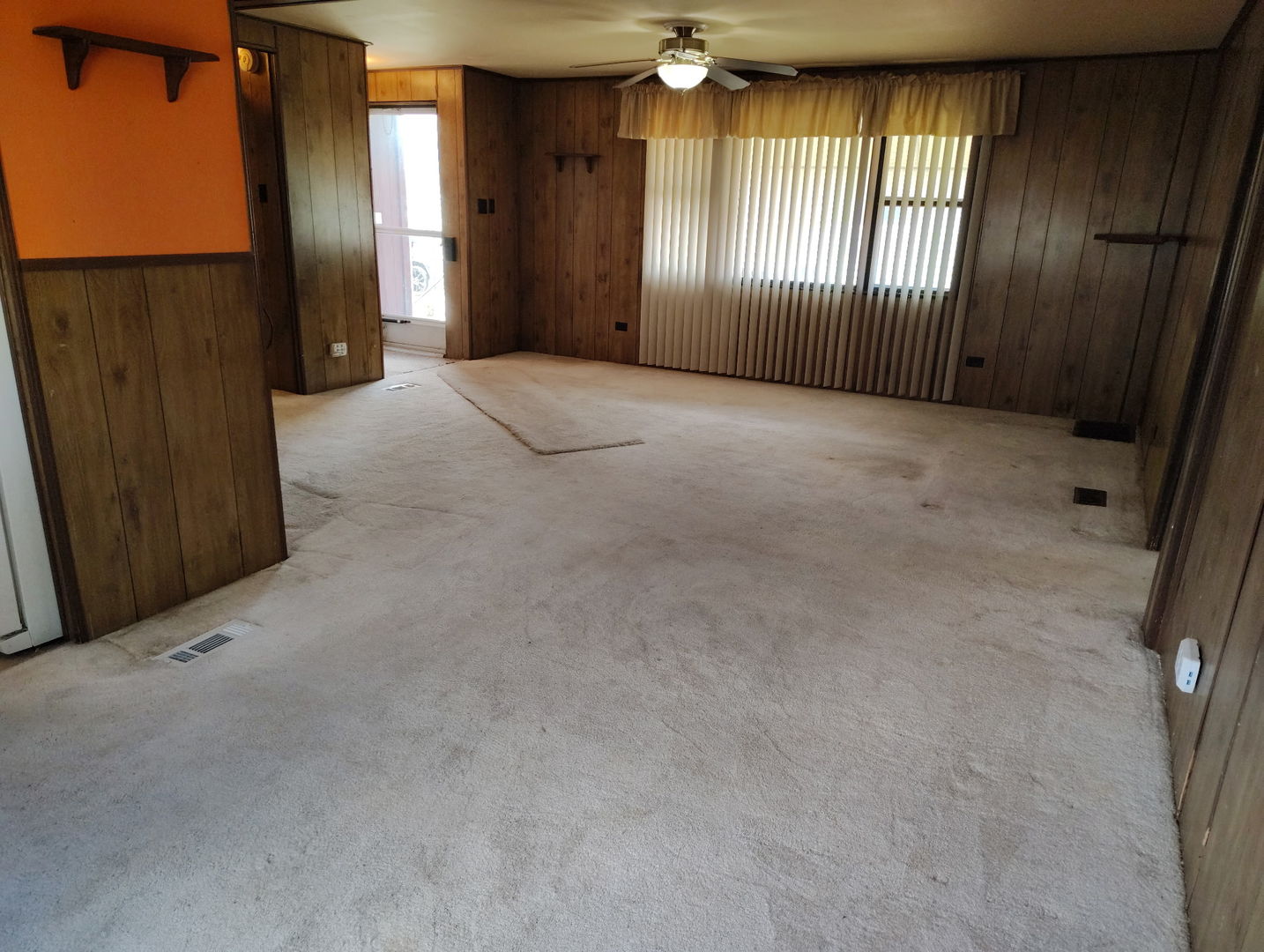 3326 Old Plank Road, Park City, IL 60085