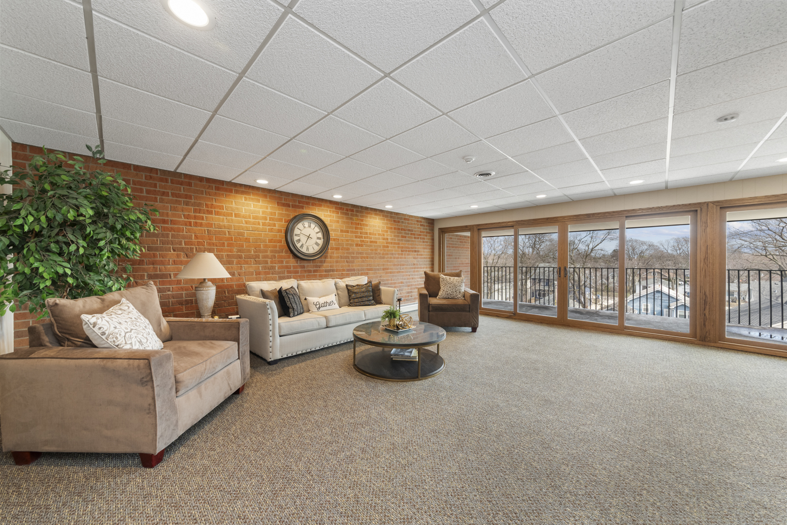 4221 Saratoga Avenue #101A, Downers Grove, IL 60515